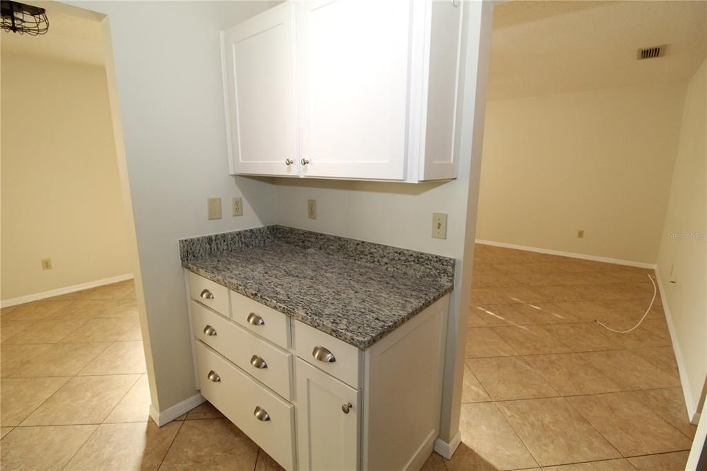 For Rent: $1,600 (2 beds, 2 baths, 984 Square Feet)