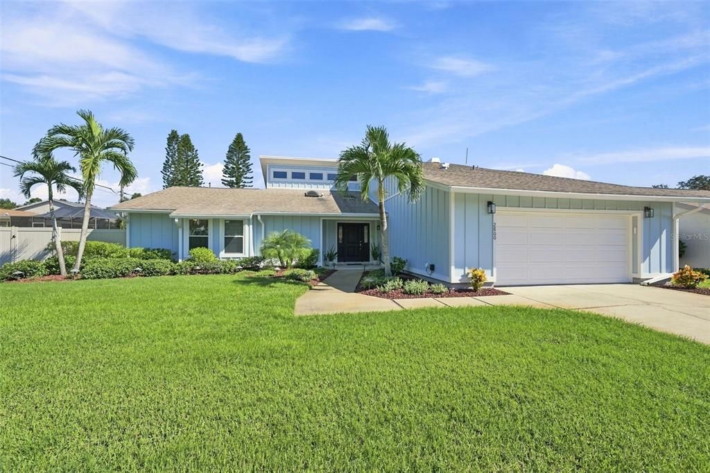 En Venta: $795,000 (4 camas, 2 baños, 2537 Pies cuadrados)