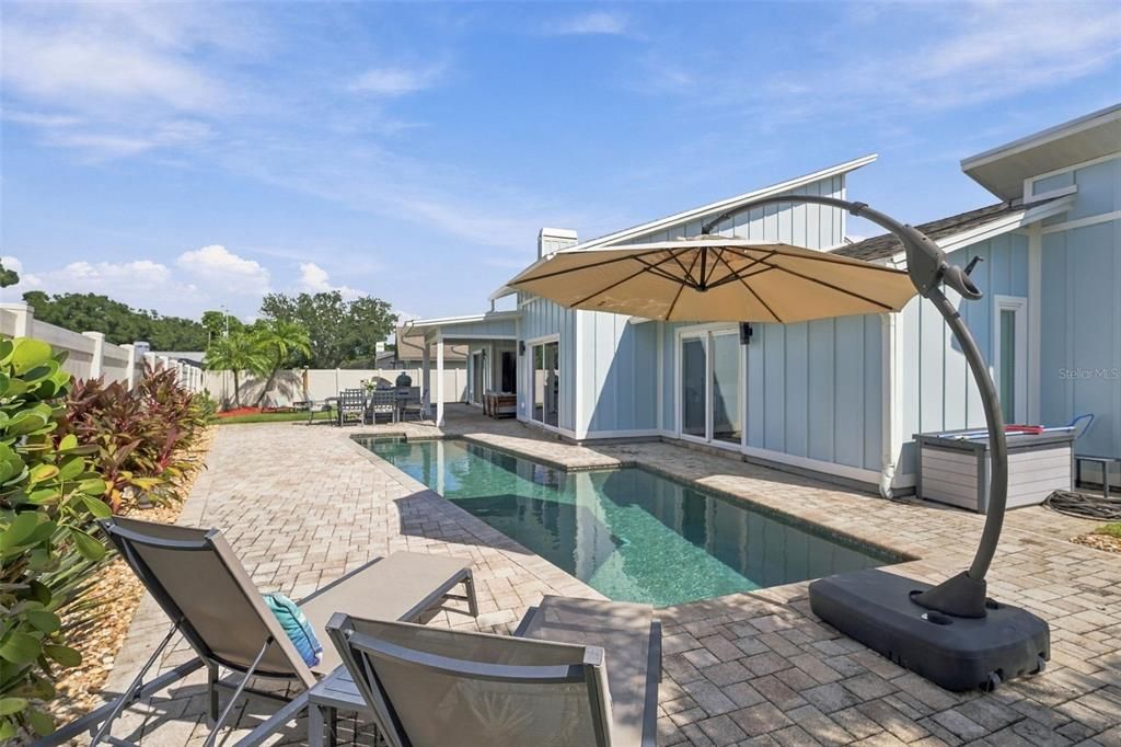 En Venta: $795,000 (4 camas, 2 baños, 2537 Pies cuadrados)