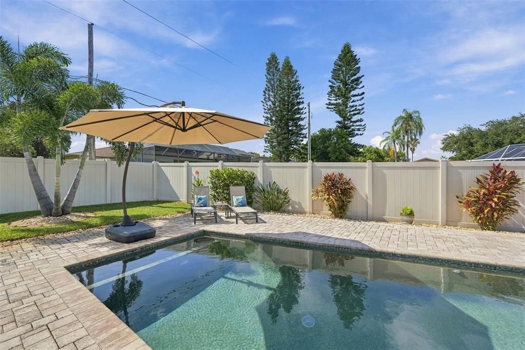 En Venta: $795,000 (4 camas, 2 baños, 2537 Pies cuadrados)