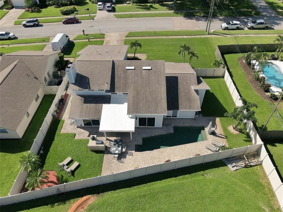 En Venta: $795,000 (4 camas, 2 baños, 2537 Pies cuadrados)