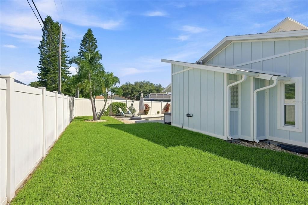 En Venta: $795,000 (4 camas, 2 baños, 2537 Pies cuadrados)
