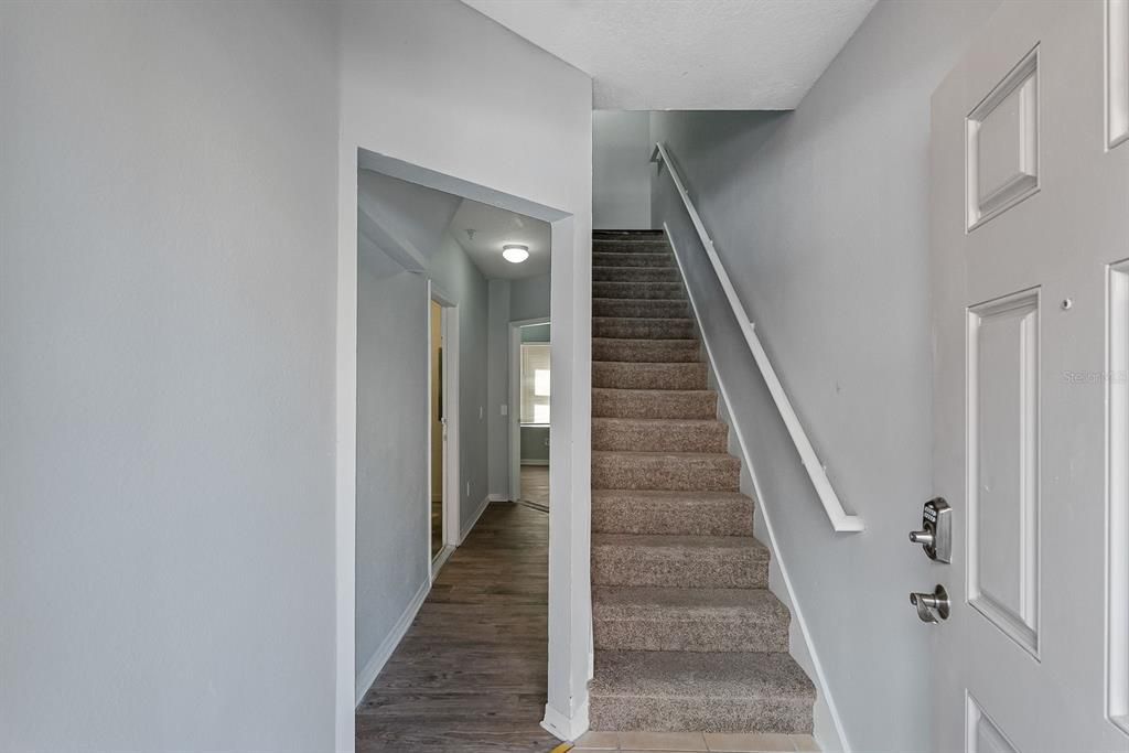 В аренду: $1,795 (3 спален, 3 ванн, 1800 Квадратных фут)