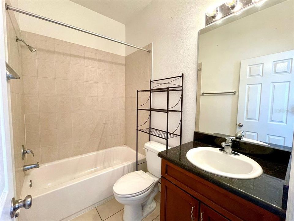 В аренду: $1,795 (3 спален, 3 ванн, 1800 Квадратных фут)