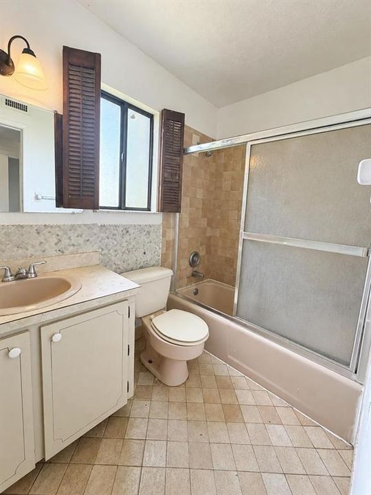 В аренду: $1,525 (2 спален, 1 ванн, 1158 Квадратных фут)