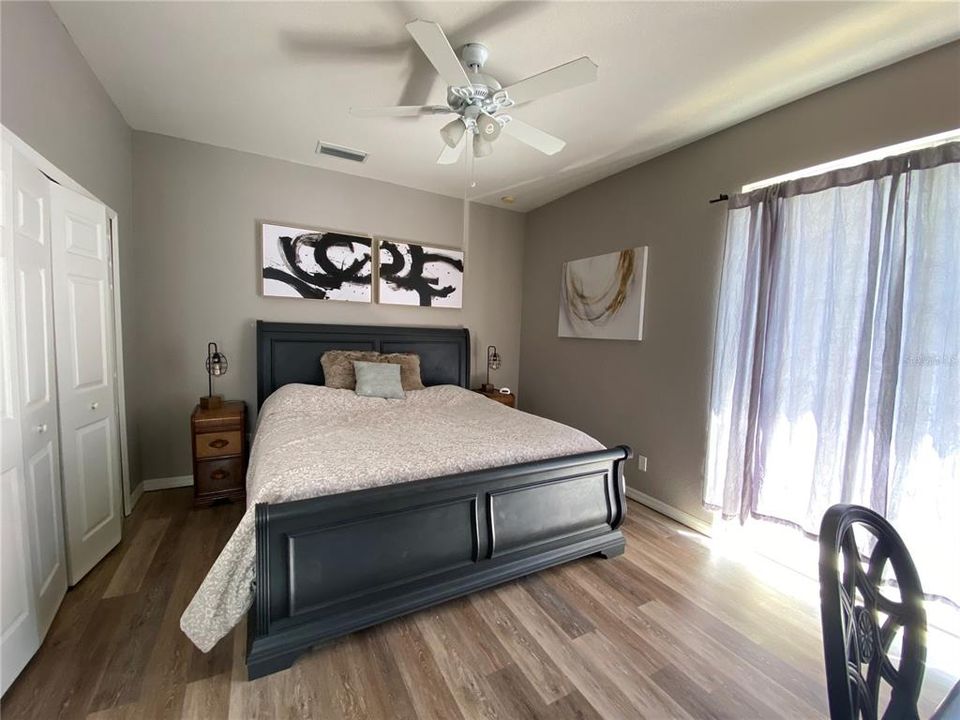For Rent: $1,600 (2 beds, 2 baths, 1327 Square Feet)