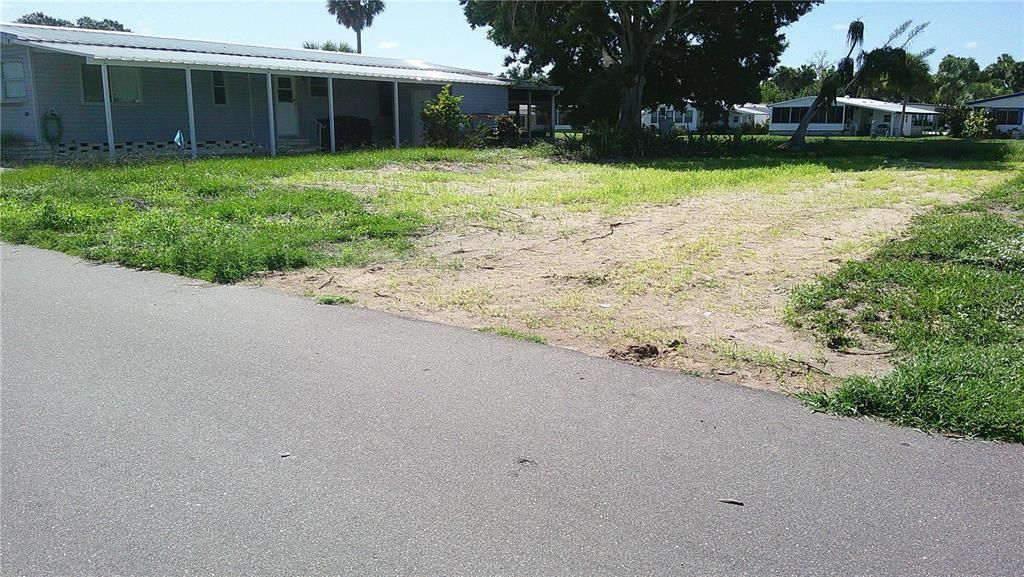En Venta: $70,000 (0.10 acres)