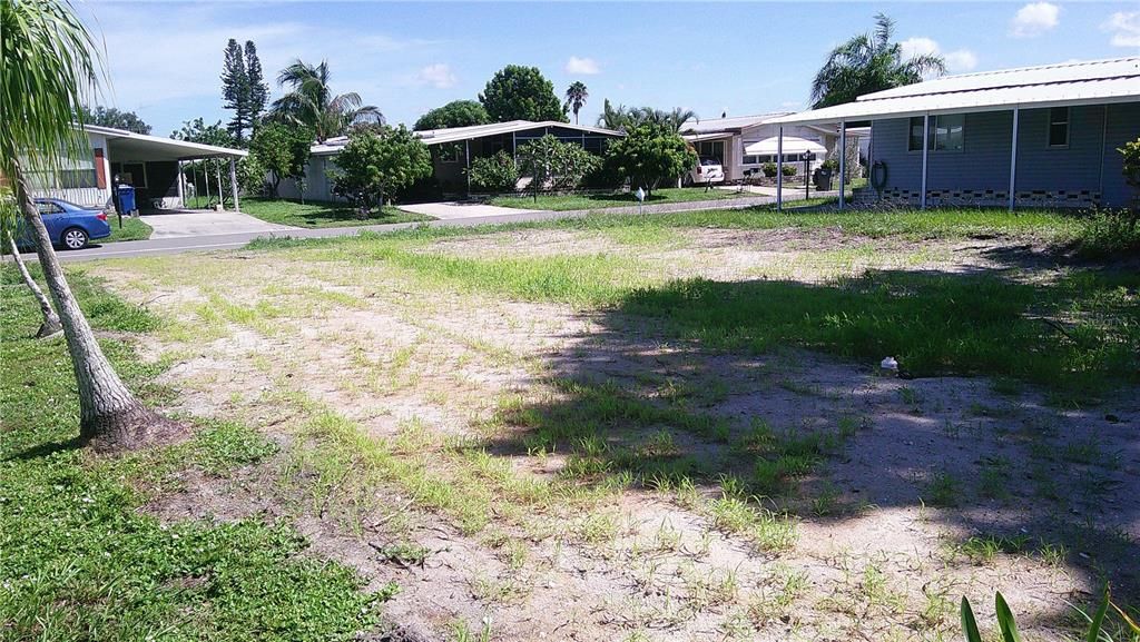 En Venta: $70,000 (0.10 acres)
