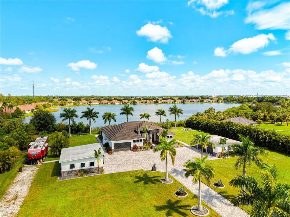 For Sale: $1,900,000 (3 beds, 3 baths, 2882 Square Feet)
