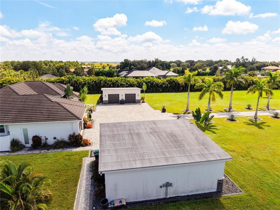 For Sale: $1,900,000 (3 beds, 3 baths, 2882 Square Feet)