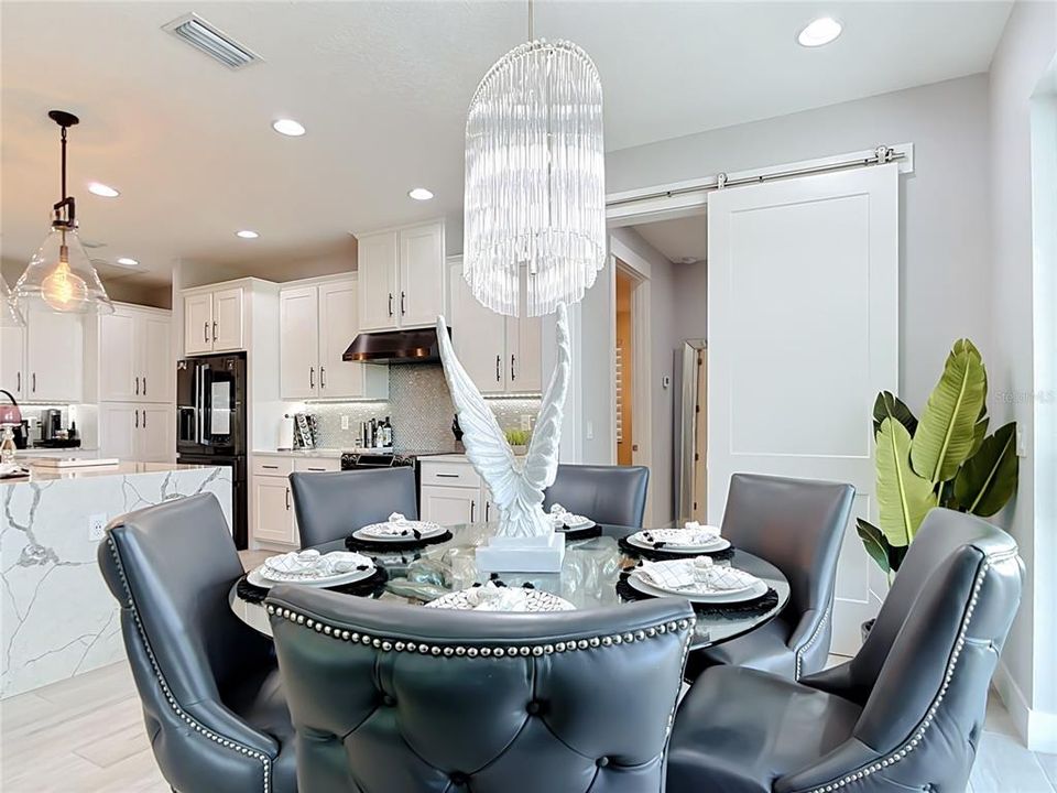 For Sale: $1,900,000 (3 beds, 3 baths, 2882 Square Feet)