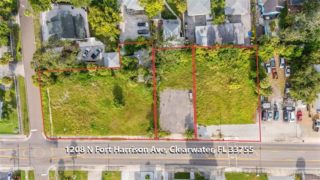На продажу: $1,500,000 (0.86 acres)