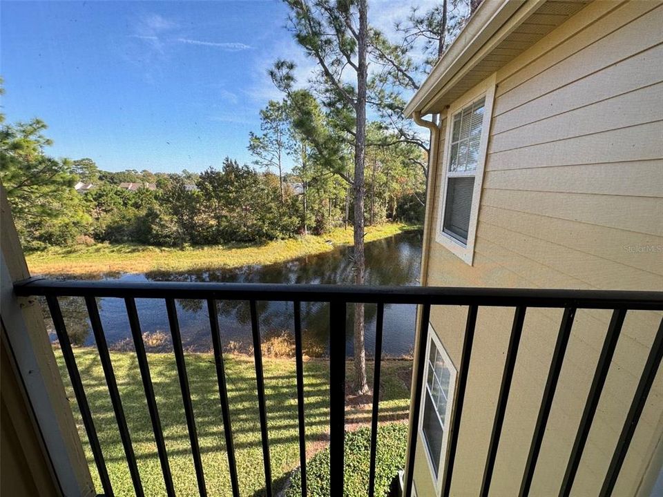 出租: $1,900 (2 贝兹, 2 浴室, 1274 平方英尺)