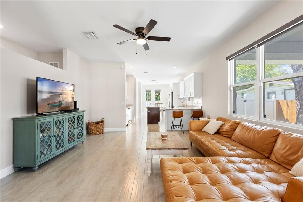 For Sale: $449,900 (3 beds, 2 baths, 1493 Square Feet)
