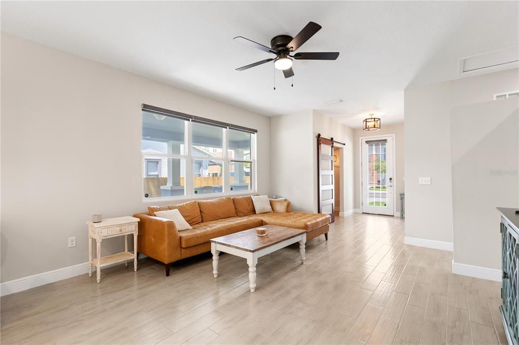 For Sale: $449,900 (3 beds, 2 baths, 1493 Square Feet)