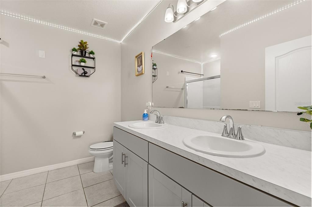 En Renta: $2,500 (4 camas, 2 baños, 1874 Pies cuadrados)