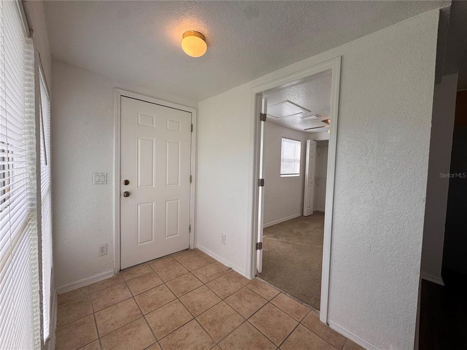 For Rent: $1,500 (2 beds, 1 baths, 480 Square Feet)