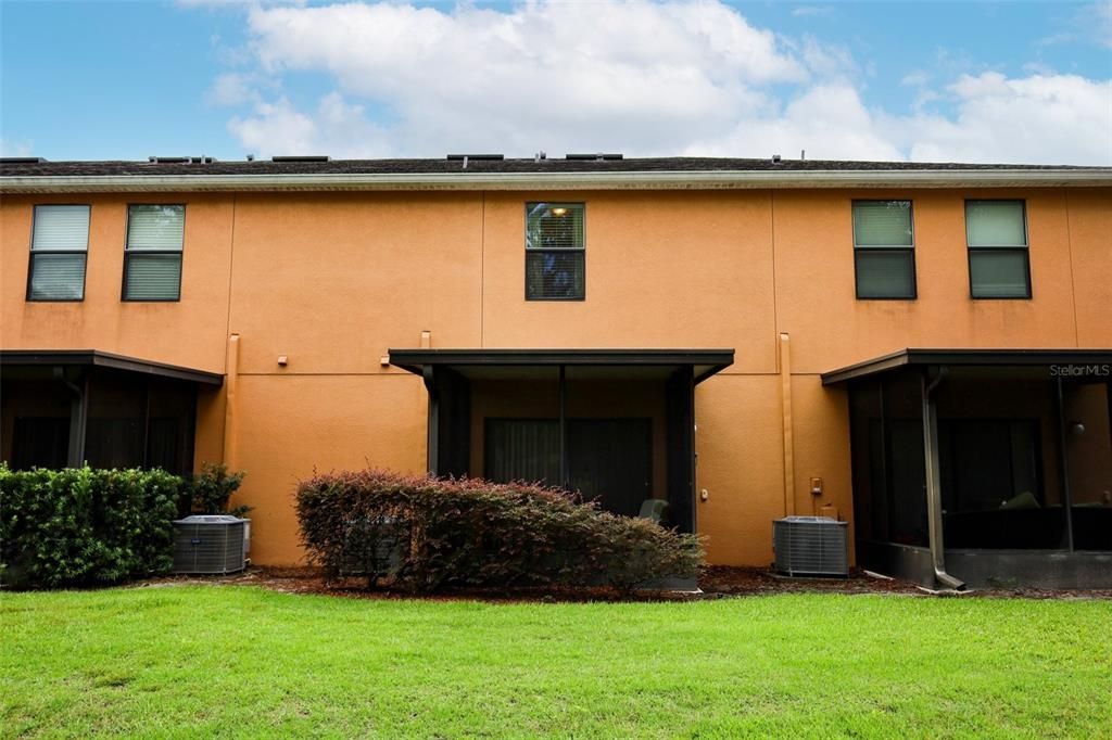 En Venta: $308,700 (3 camas, 2 baños, 1369 Pies cuadrados)