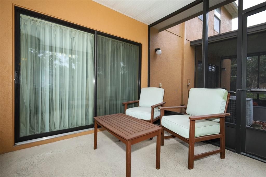 En Venta: $308,700 (3 camas, 2 baños, 1369 Pies cuadrados)