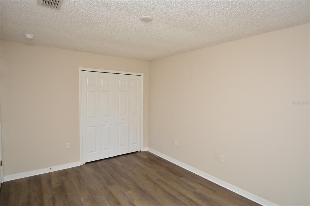 For Rent: $2,350 (4 beds, 2 baths, 2034 Square Feet)