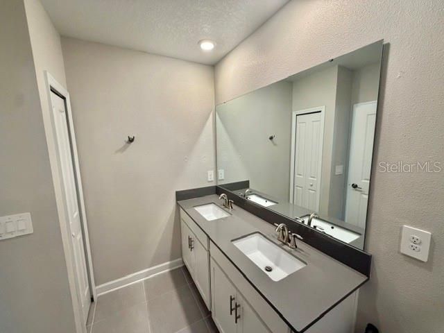 В аренду: $2,850 (4 спален, 3 ванн, 2099 Квадратных фут)