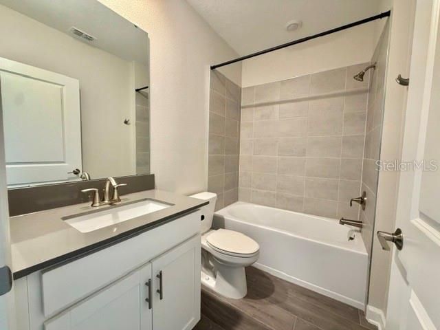 В аренду: $2,850 (4 спален, 3 ванн, 2099 Квадратных фут)