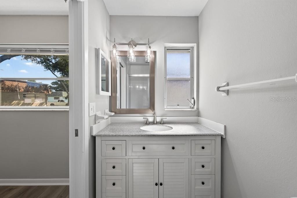 For Sale: $145,000 (2 beds, 2 baths, 1109 Square Feet)