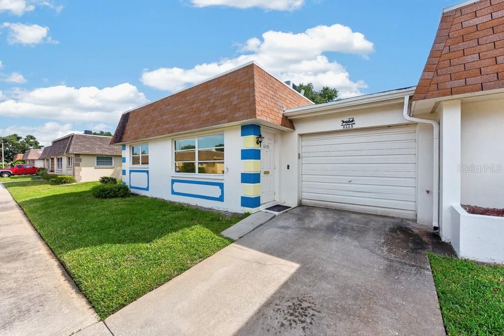 For Sale: $145,000 (2 beds, 2 baths, 1109 Square Feet)