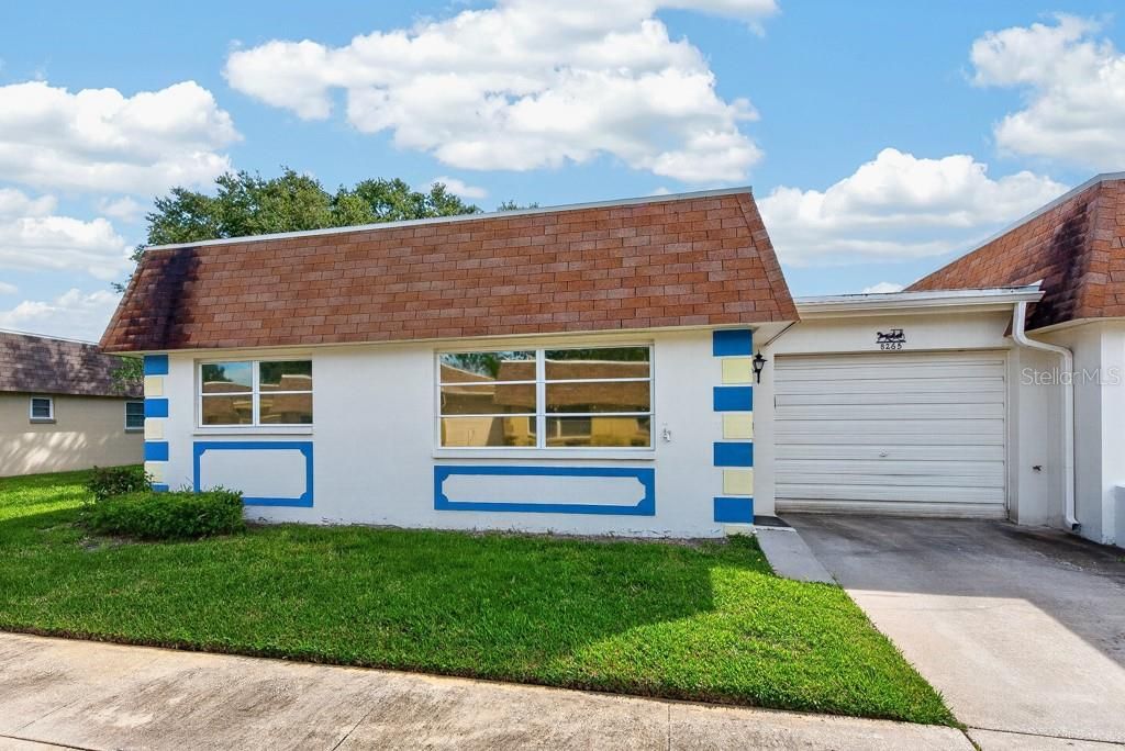 For Sale: $145,000 (2 beds, 2 baths, 1109 Square Feet)