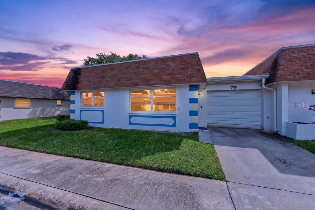 For Sale: $145,000 (2 beds, 2 baths, 1109 Square Feet)