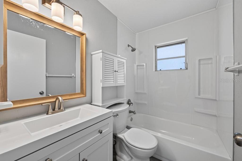 For Sale: $145,000 (2 beds, 2 baths, 1109 Square Feet)