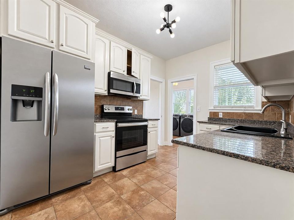 En Renta: $3,295 (4 camas, 2 baños, 1865 Pies cuadrados)