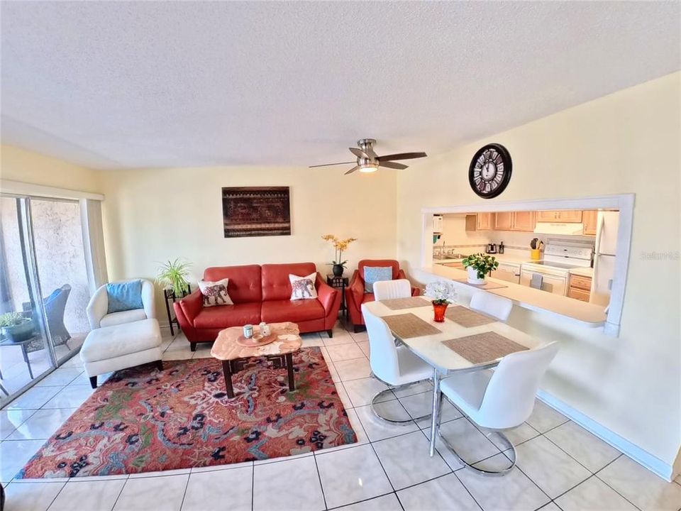 En Venta: $153,000 (2 camas, 2 baños, 920 Pies cuadrados)
