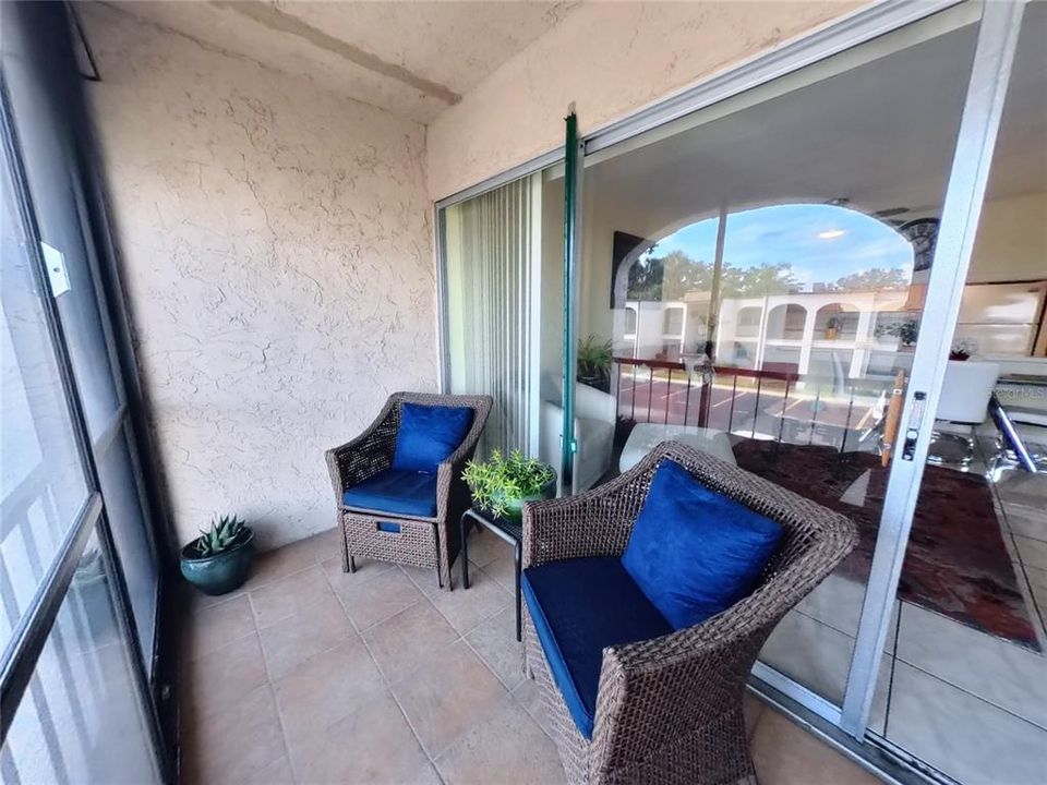 En Venta: $153,000 (2 camas, 2 baños, 920 Pies cuadrados)
