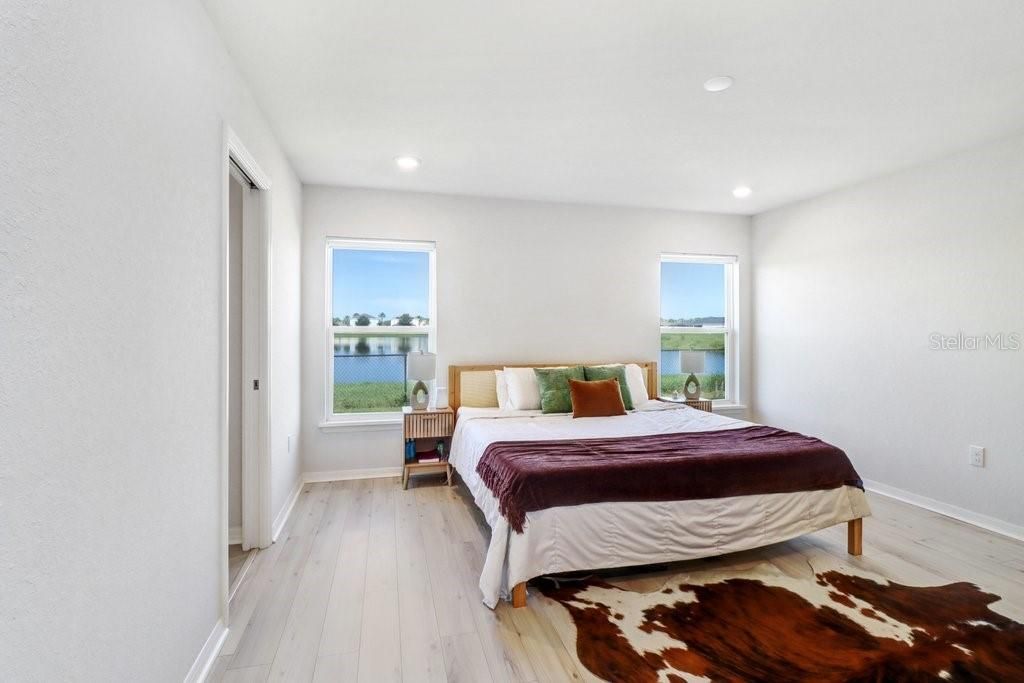 For Sale: $400,000 (3 beds, 2 baths, 1553 Square Feet)