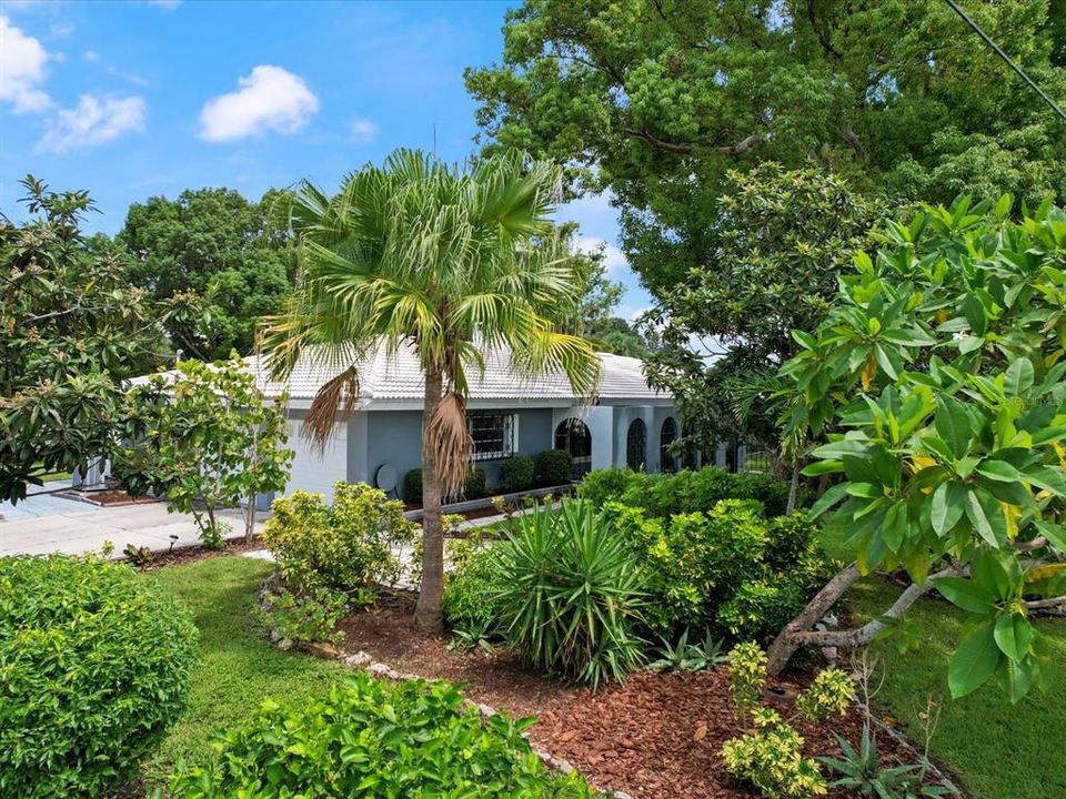 En Venta: $561,900 (3 camas, 3 baños, 2419 Pies cuadrados)