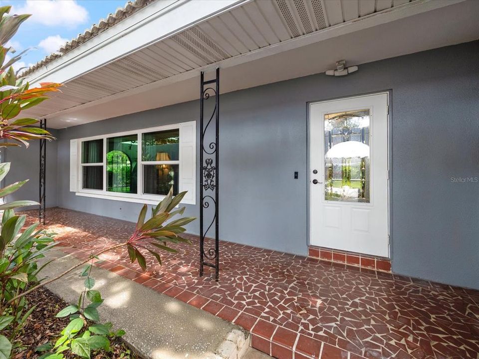 En Venta: $561,900 (3 camas, 3 baños, 2419 Pies cuadrados)