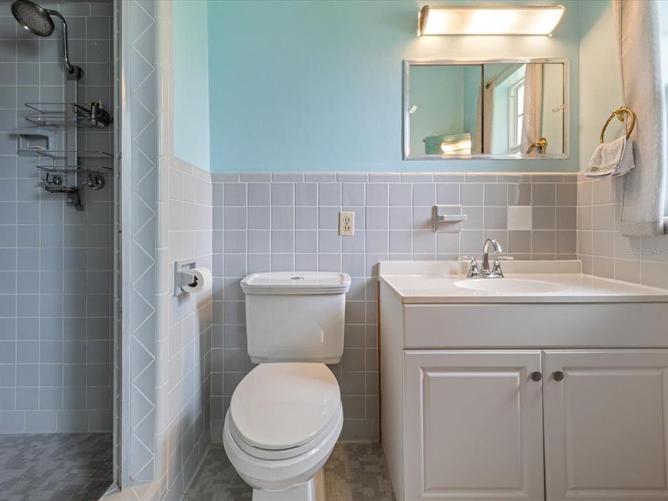 En Venta: $561,900 (3 camas, 3 baños, 2419 Pies cuadrados)