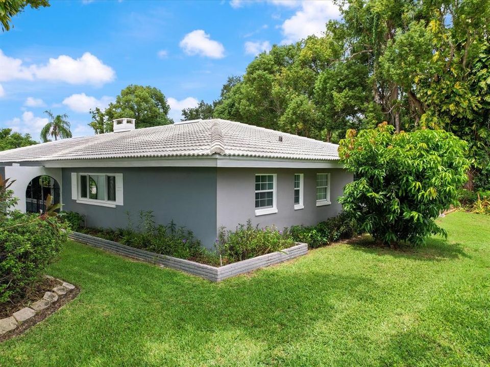 En Venta: $561,900 (3 camas, 3 baños, 2419 Pies cuadrados)