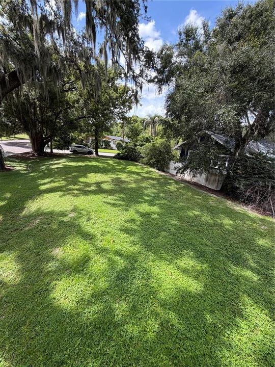 На продажу: $399,999 (0.17 acres)