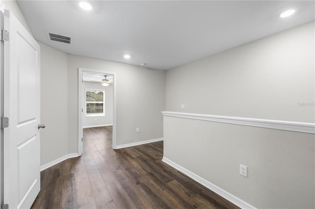 For Sale: $305,000 (2 beds, 2 baths, 1541 Square Feet)