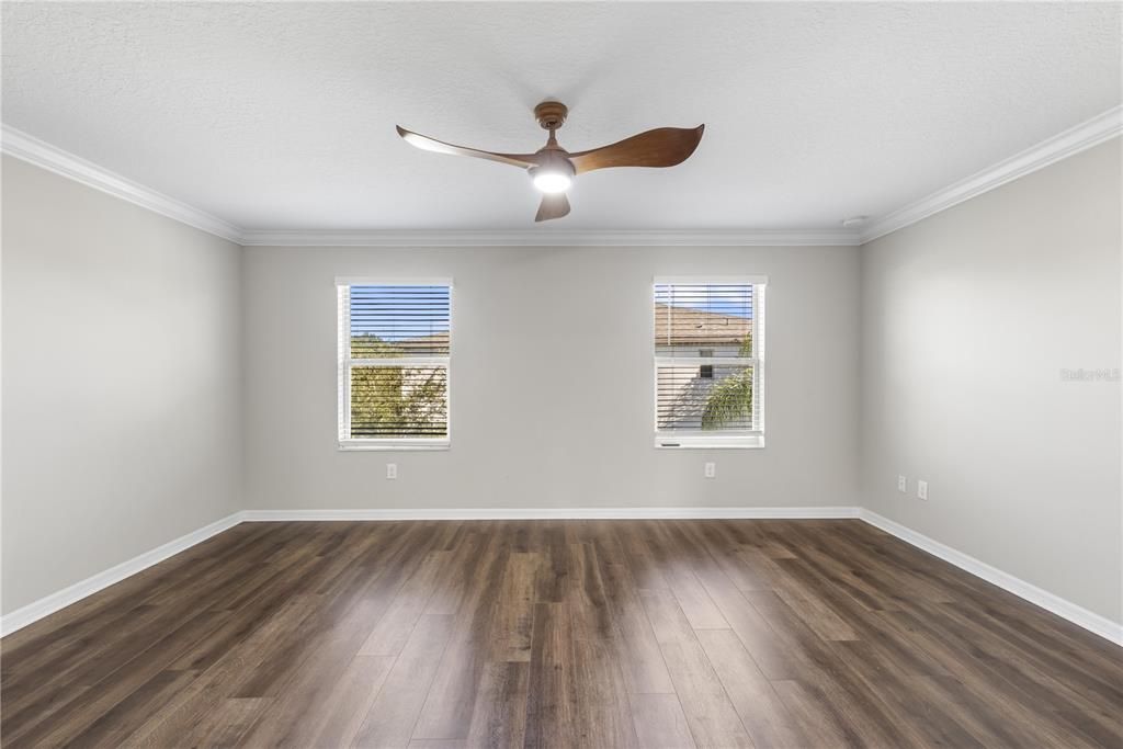 For Sale: $305,000 (2 beds, 2 baths, 1541 Square Feet)