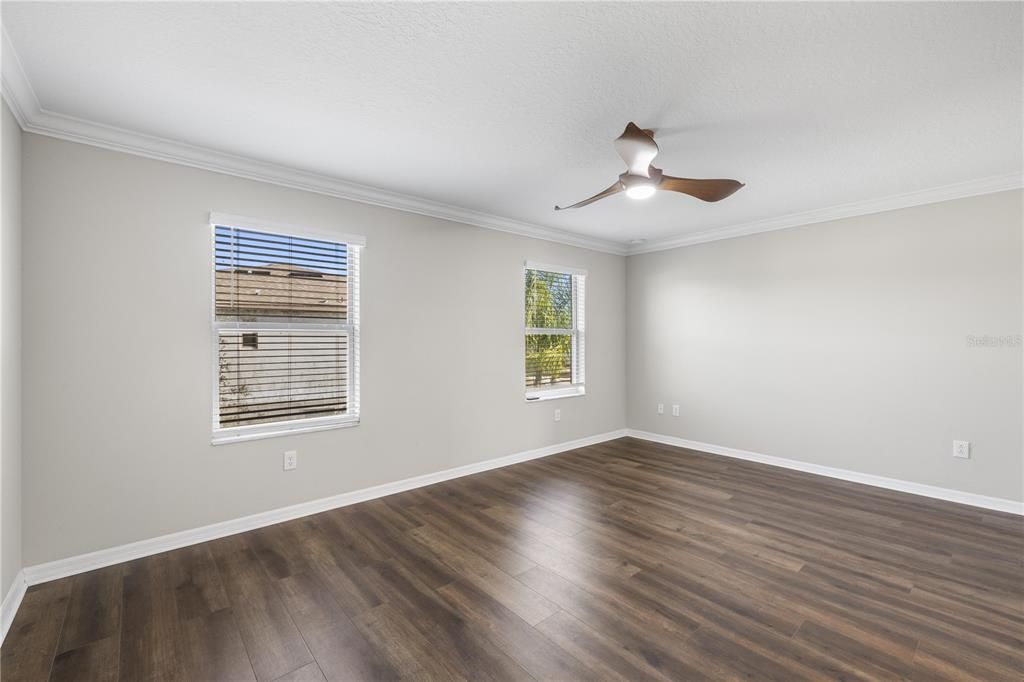 For Sale: $305,000 (2 beds, 2 baths, 1541 Square Feet)