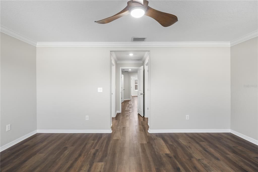 For Sale: $305,000 (2 beds, 2 baths, 1541 Square Feet)