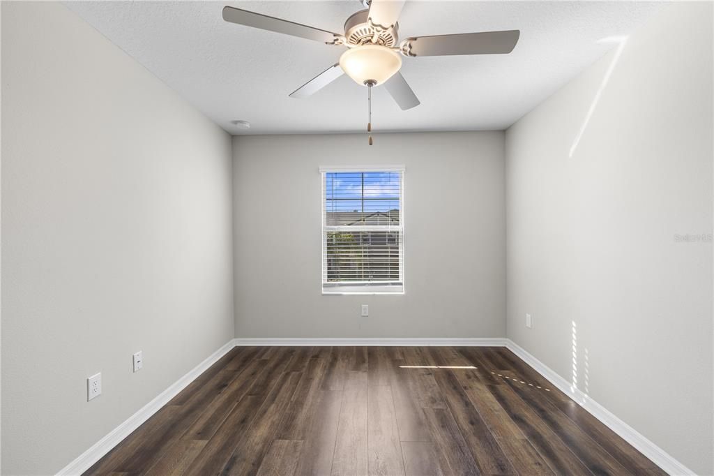 For Sale: $305,000 (2 beds, 2 baths, 1541 Square Feet)