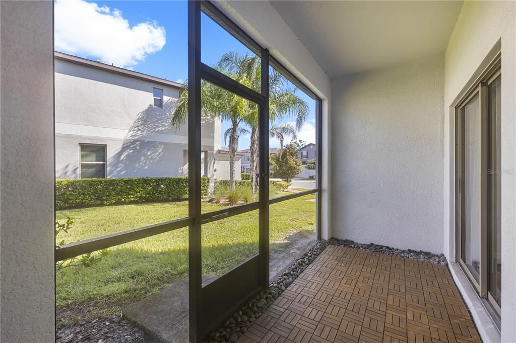For Sale: $305,000 (2 beds, 2 baths, 1541 Square Feet)