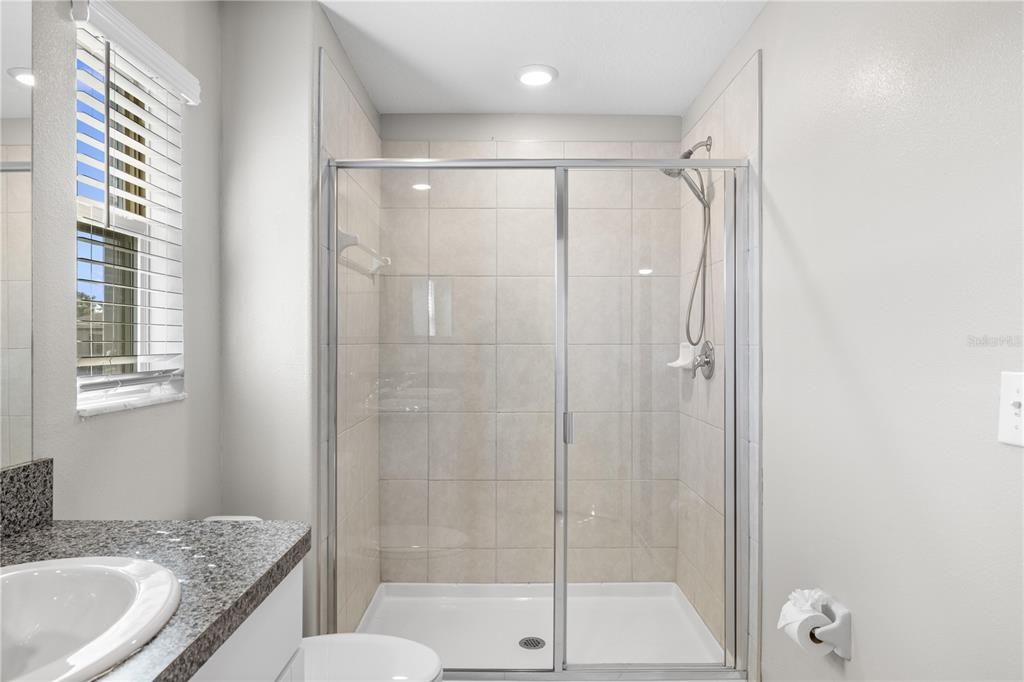 For Sale: $305,000 (2 beds, 2 baths, 1541 Square Feet)