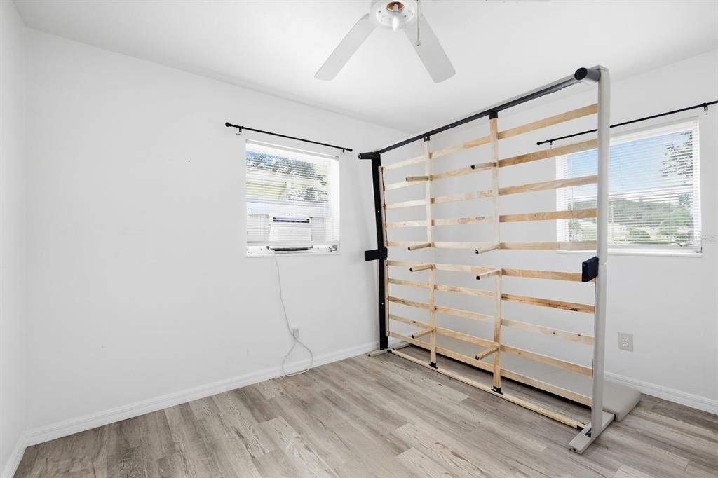 Active With Contract: $325,000 (3 beds, 0 baths, 1296 Square Feet)
