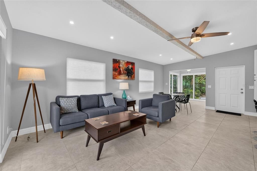 : $1,599,000 (7 camas, 0 baños, 2832 Pies cuadrados)