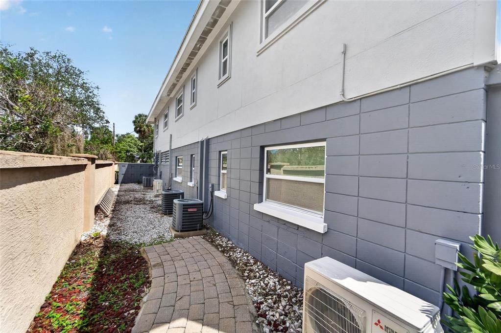 : $1,599,000 (7 camas, 0 baños, 2832 Pies cuadrados)